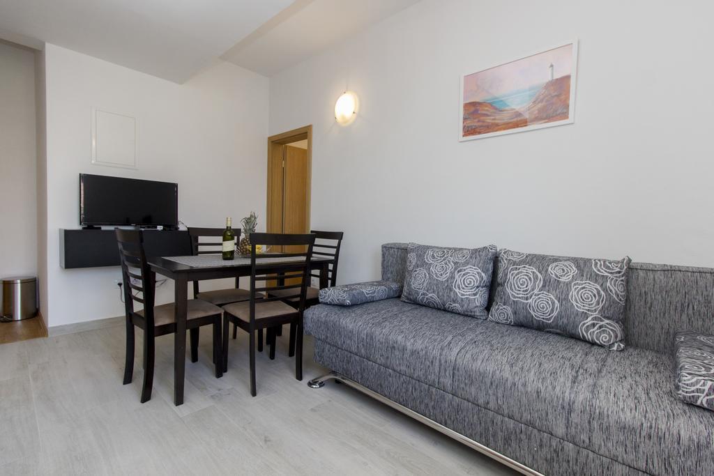 פירובאץ Apartments Zoran מראה חיצוני תמונה