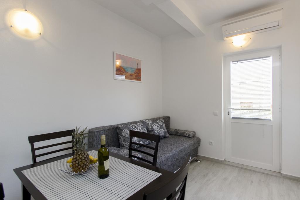 פירובאץ Apartments Zoran מראה חיצוני תמונה