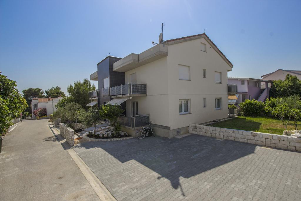 פירובאץ Apartments Zoran מראה חיצוני תמונה